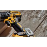 PARAFUSADEIRA E FURADEIRA DE IMPACTO 1/2POL. 20V MAX S/BAT S/CARREG DCD796B (DEWALT) - Imagem 4