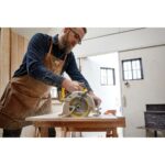 SERRA CIRCULAR A BATERIA 20V 7.1/4 DCS570B-B3 (DEWALT) - Imagem 4